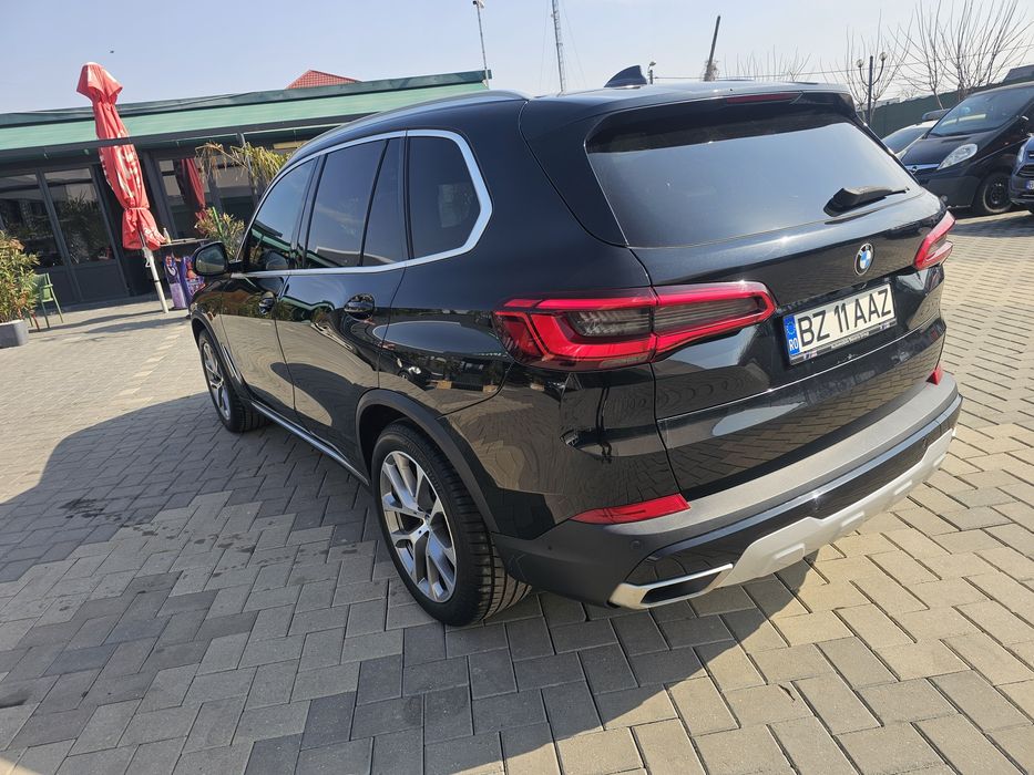 Bmw x5  144000 km la prețul afișat se adaugă