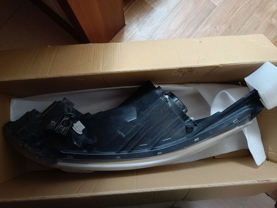 Фара от автомобиля