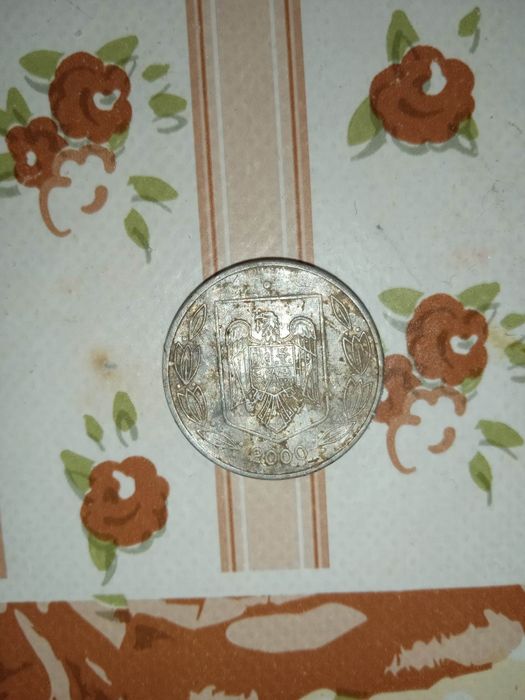 Vând monede de 500 de lei vechi din anul 2000