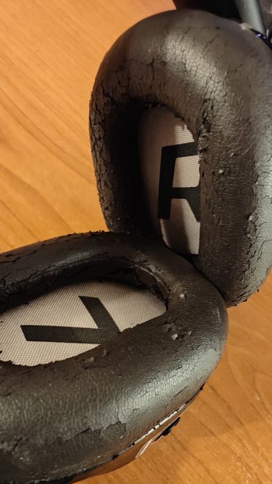 Casti Plantronics BACKBEAT PRO-2 !!