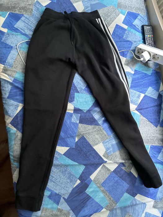 Adidas анцунк
