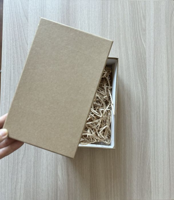 Коробка крафтовая