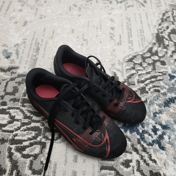 Продаю бутсы срочно