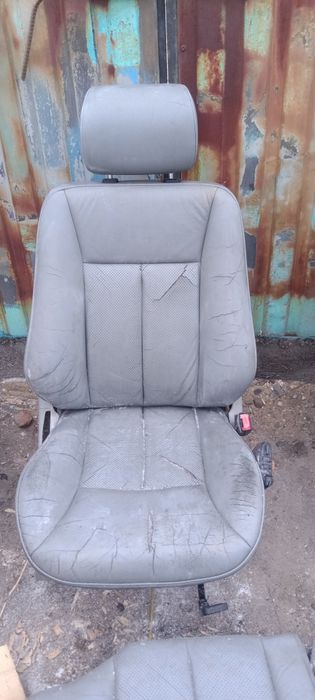 Сиденья Мерседес 210