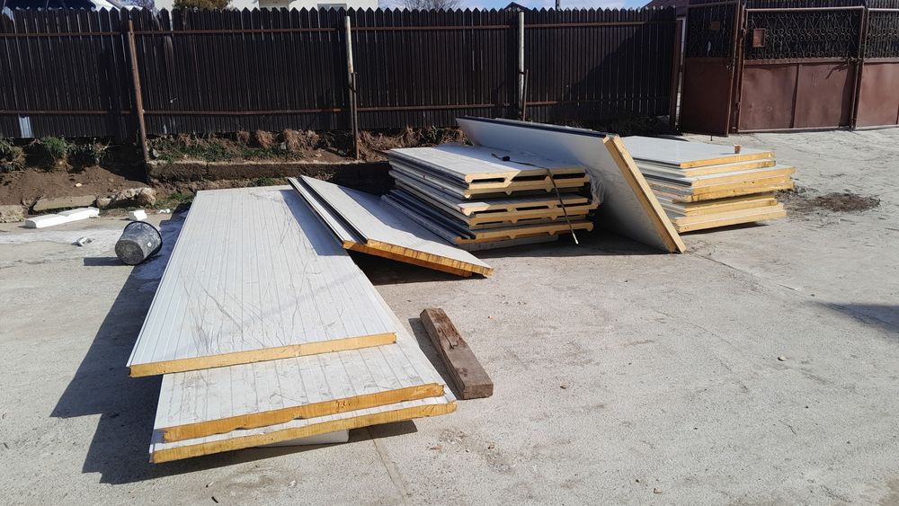 Depozit Panouri Sandwich 

Stoc Panouri Bistrita

P