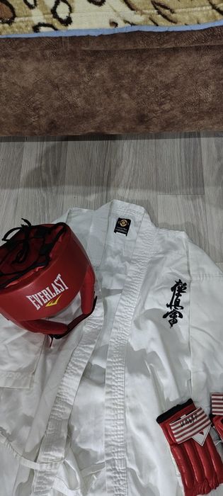 Продам оригинальное кимано