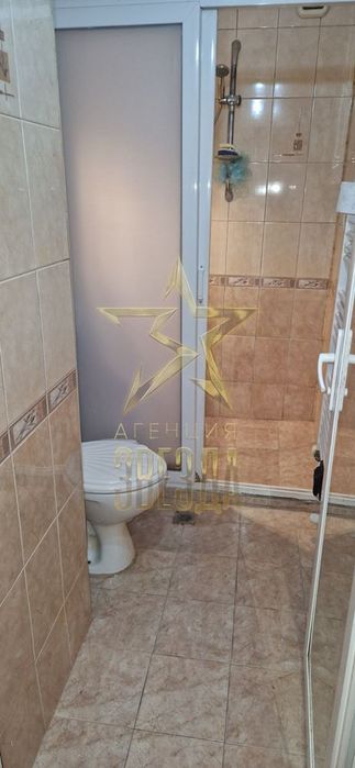 Апартамент с 3 стаи в центъра