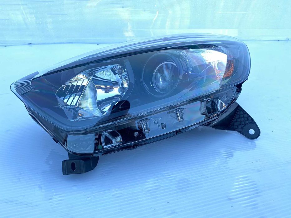 Far stanga Renault Captur 1 2013-2020 complet nou original Renault