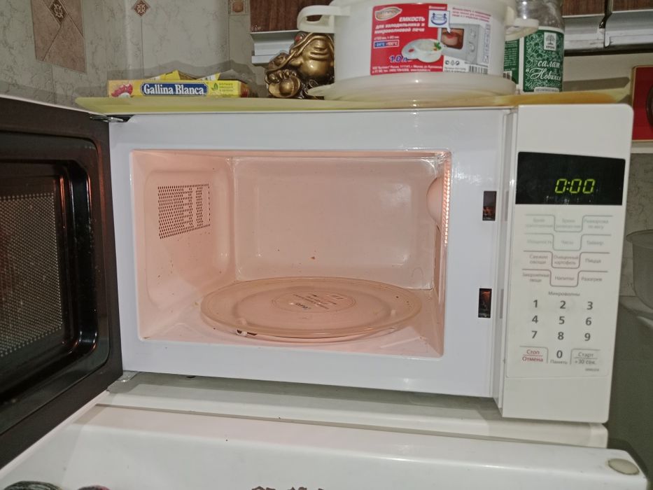 Продам микроволновку б/у