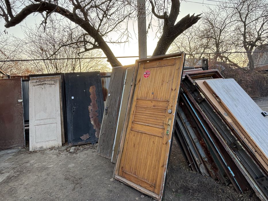 Продам входные железные двери