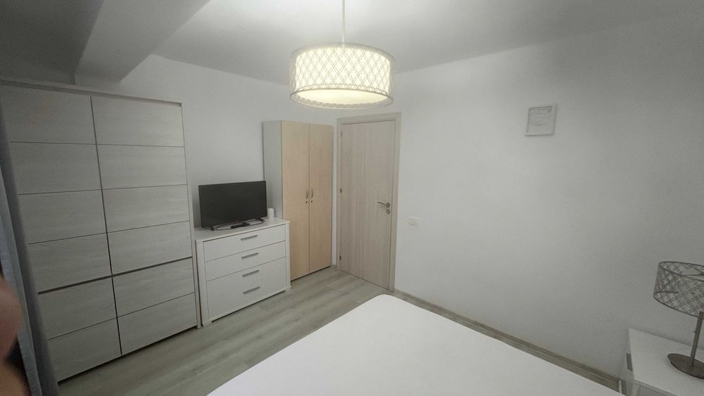 Apartament doua camere de inchiriat pe termen lung