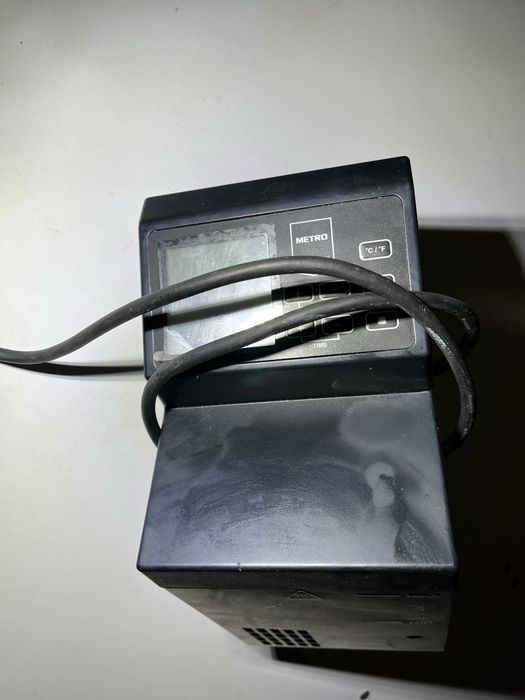 Aparat de gatit lent , circulator termic