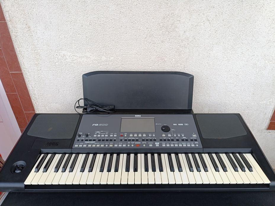 Orga pian korg pa 600