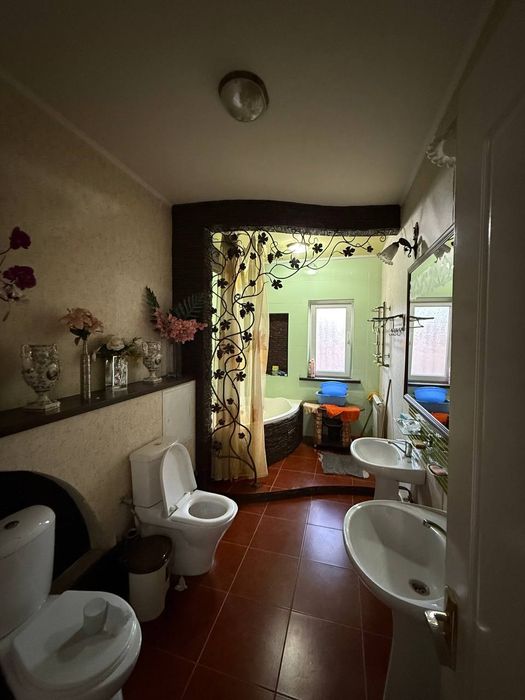 Продается Чиланзар е квартал банковские квартира 4/4/4 134 квадрат