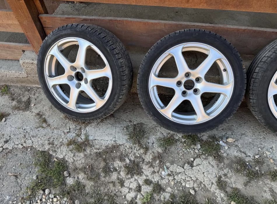 Vând jante r17