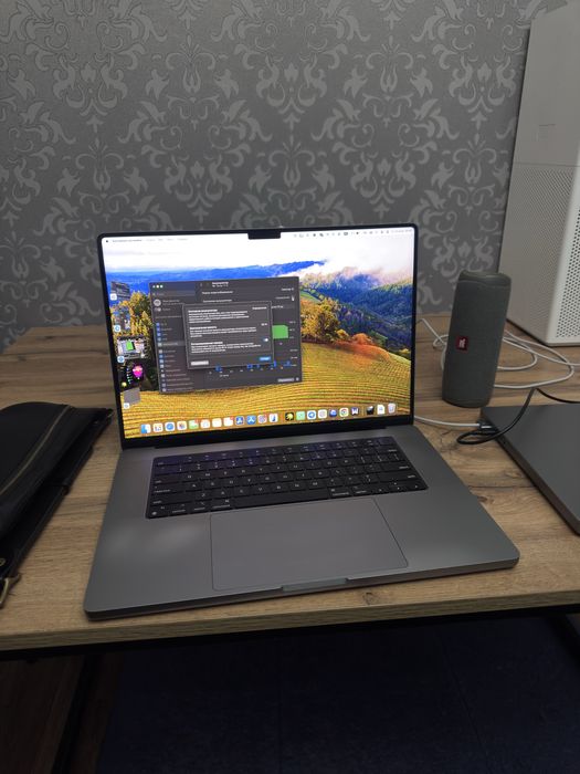MacBook Pro 16 M1 Pro, 16 ГБ / 1 ТБ