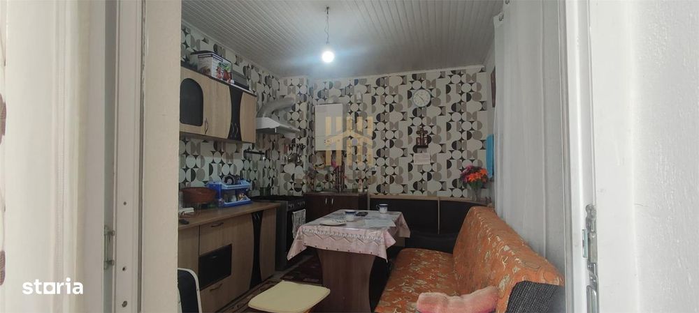 Casa cu livada de vanzare
