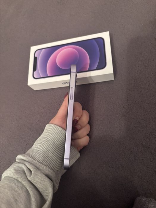 Iphone 12 64gb с нова батерия