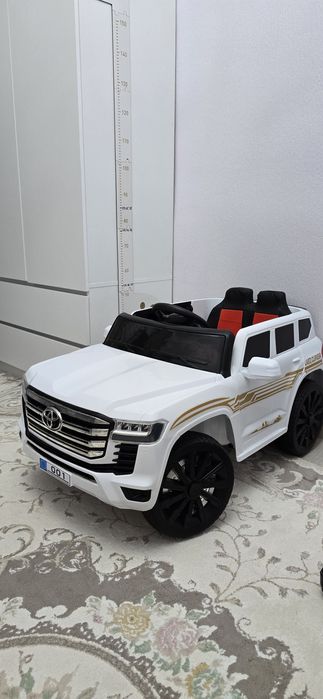 Продам машина детская