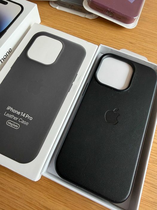 Apple iPhone 14 Pro 128 GB Space Black + подаръци