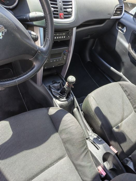 Peugeot 207cc 1.6Hdi