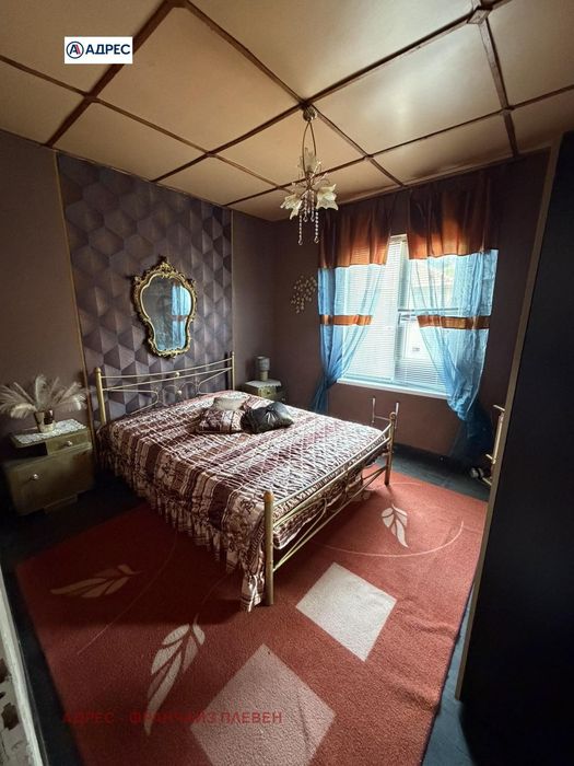 Къща в Ловеч, област-с.Добродан площ 96 цена 150000