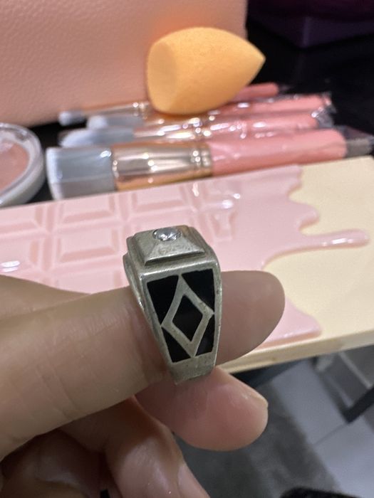 Продаю перстень мужской