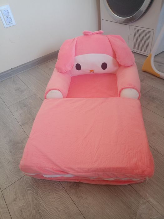 Детско розово диванче