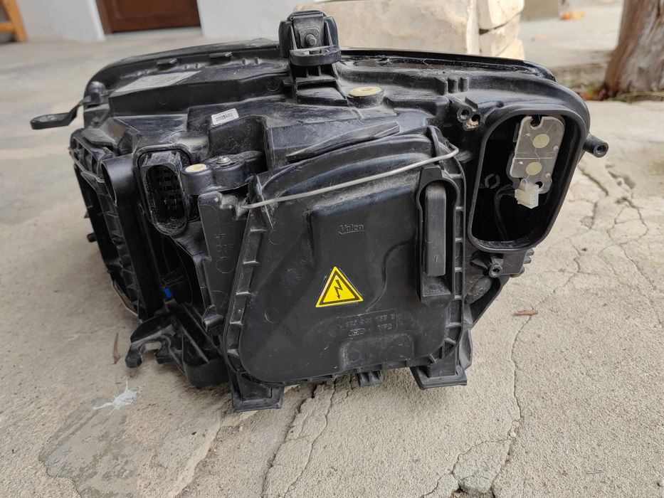 Фар Audi Q5 Bi-Xenon LED Face десен / Фар Ауди Кю5 ксенонов Оригинален