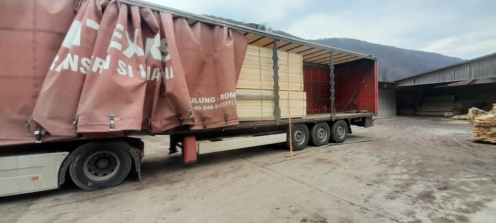 Scândură șipci dulap grinda