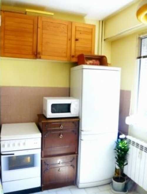 Дава се под наем Едностаен апартамент в София, Люлин 6 - 50 кв.м за 300 € - Снимка #2