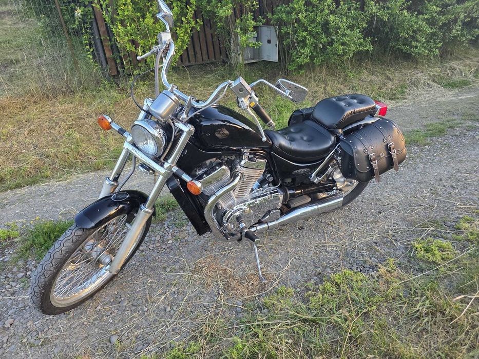 Suzuki Intruder VS800