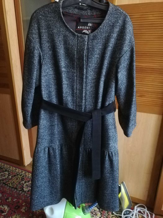 Пальто с поясом р.50