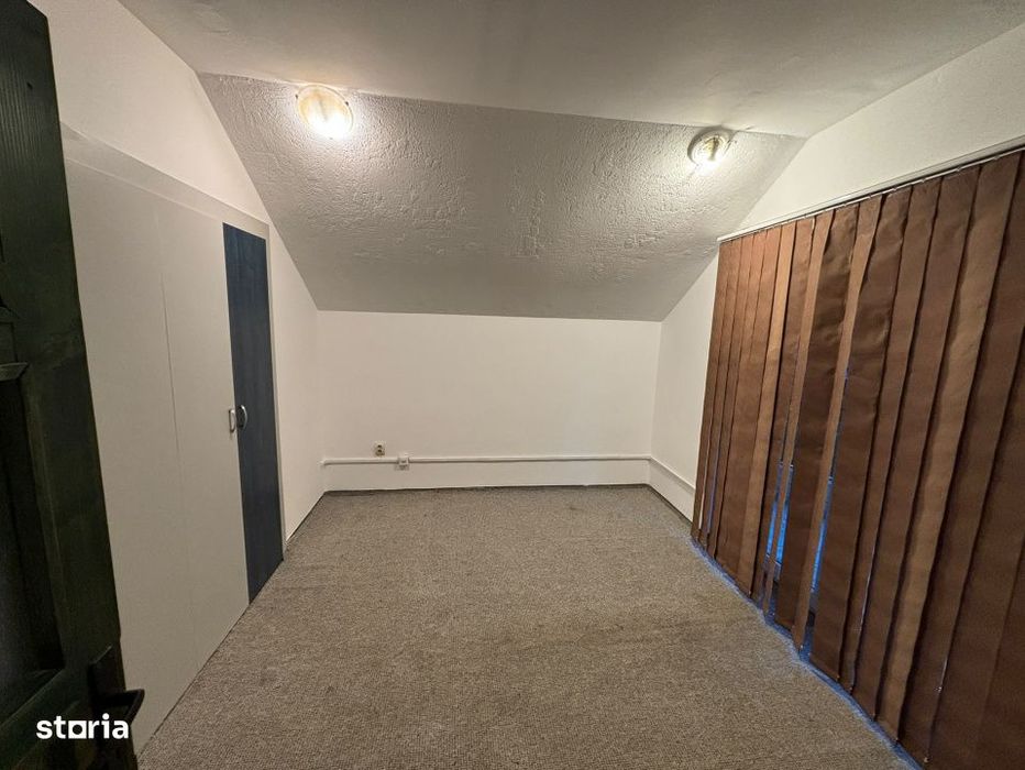 Casa de inchiriat, 180 mp, Andrei Muresanu, 6 parcari, garaj terasa, z