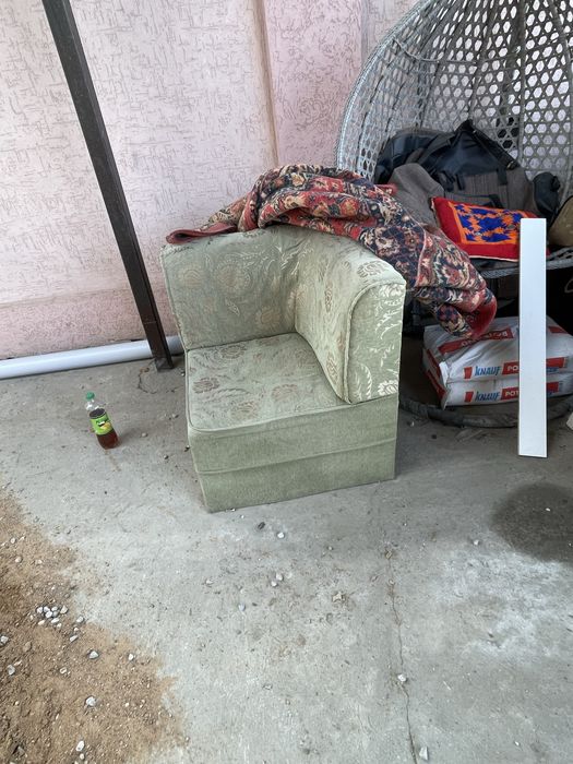 Диван с углом в комплекте