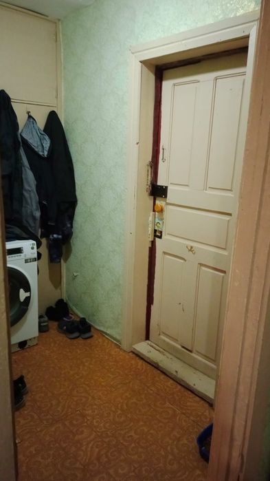 Продам 1 кн квартиру