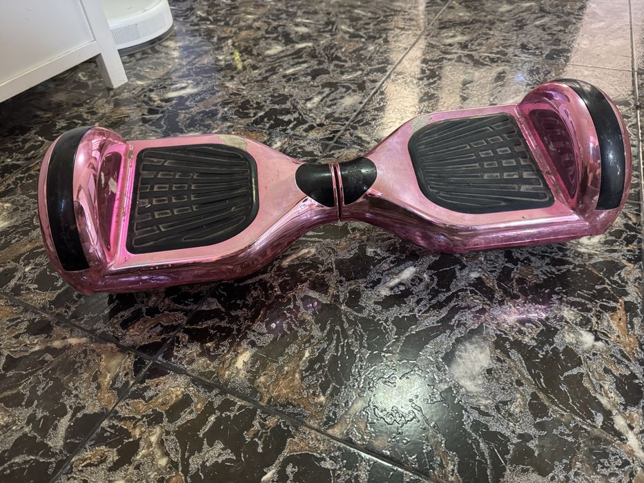 Hoverboard roz , functioneaza impecabil