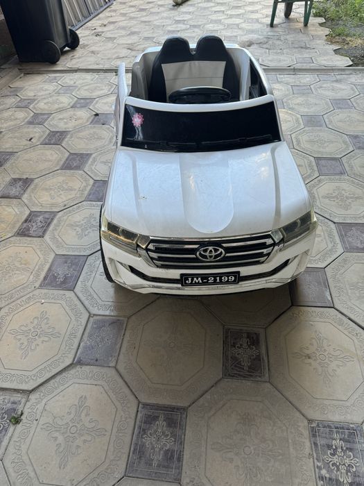 Продается детская машинка