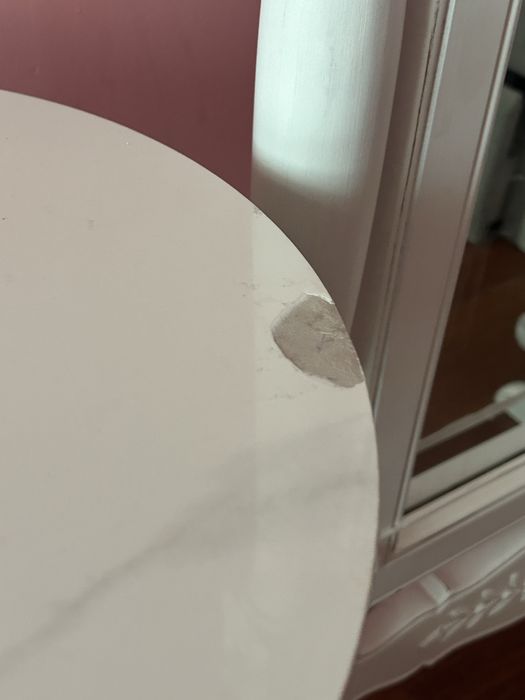 прикроватная тумбочка