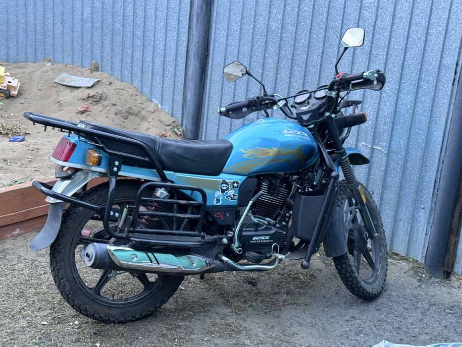 Мотоцикл Suzuki GSX 200