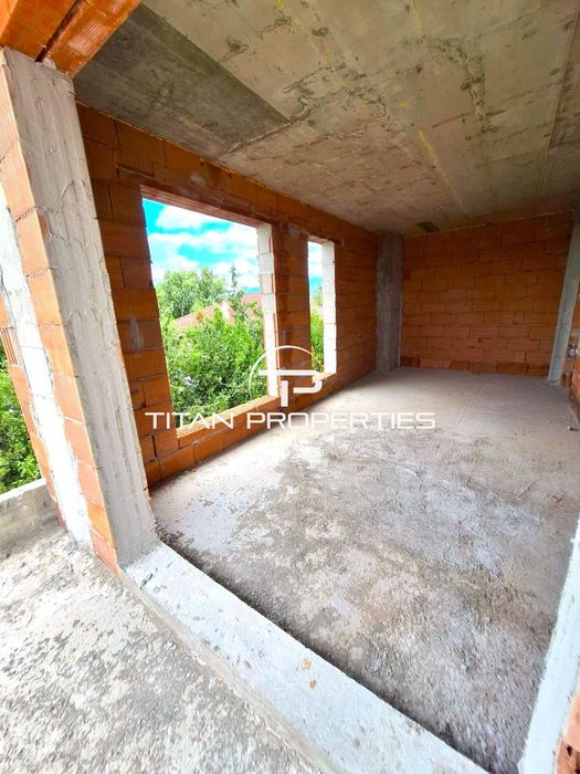 Тристаен апартамент за продажба в кв. Беломорски