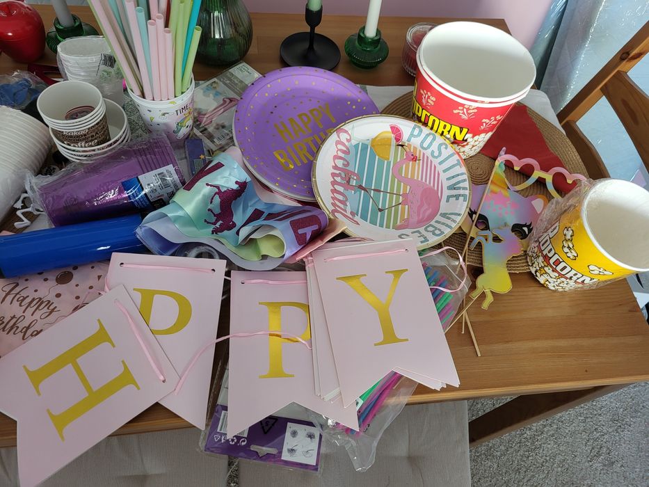 Articole petrecere aniversara