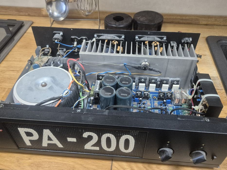 Amplificator handmade 2x180 în 4 ohmi, cu limiter