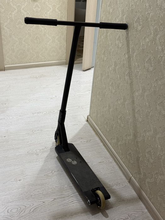 трюковой самокат TechTeam Zorg в новом состоянии