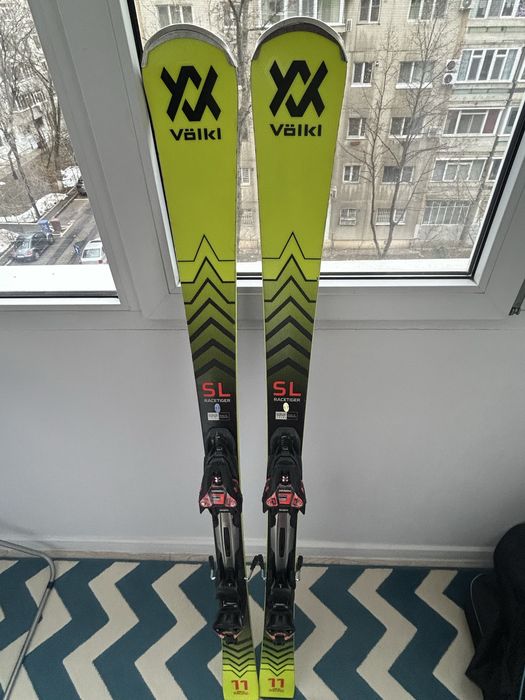Vand schiuri Volkl Racetiger SL