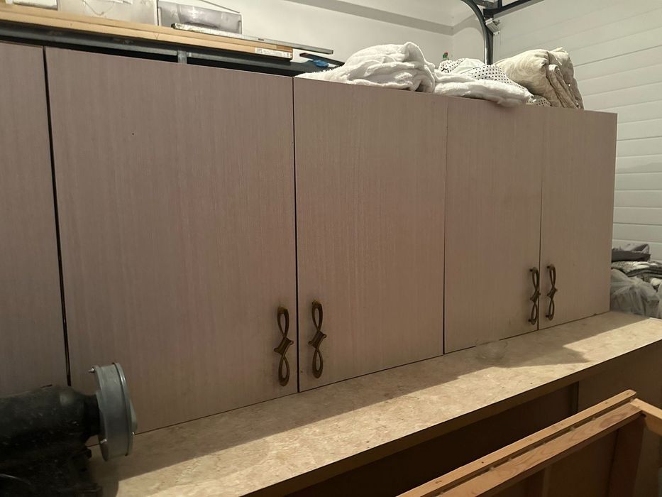 Кухонный гарнитура сатылады