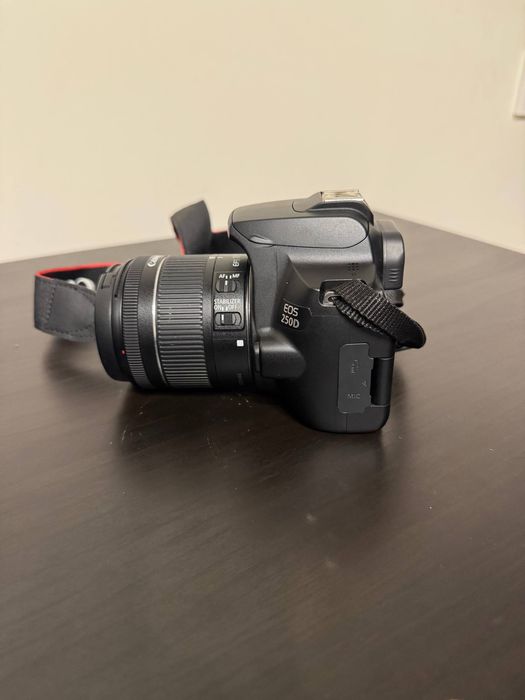 Продам камеру Canon EOS 250D