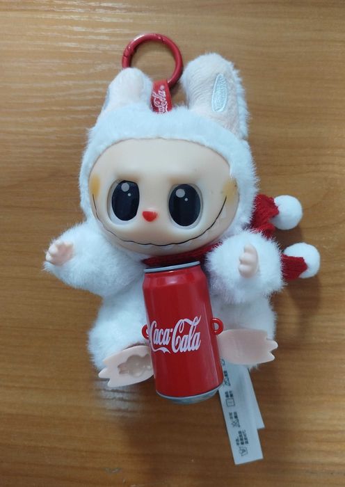 Новый Лабубу coca cola