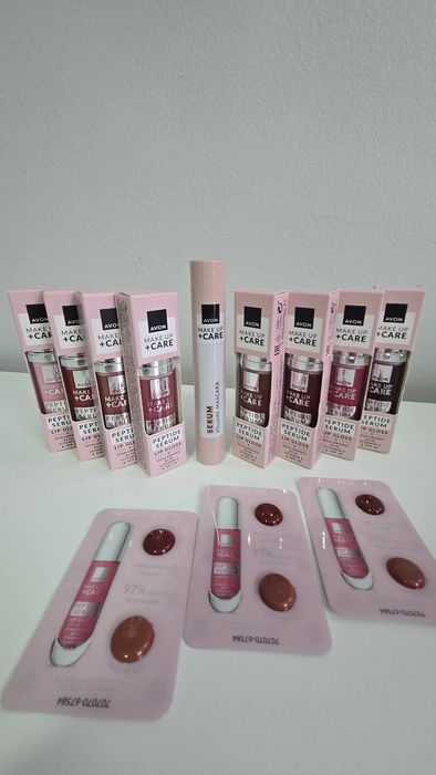 NOU Luciu de buze Avon cu peptide infuzat cu ser SIGILATE