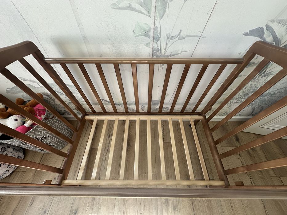 Кровать-манеж детская